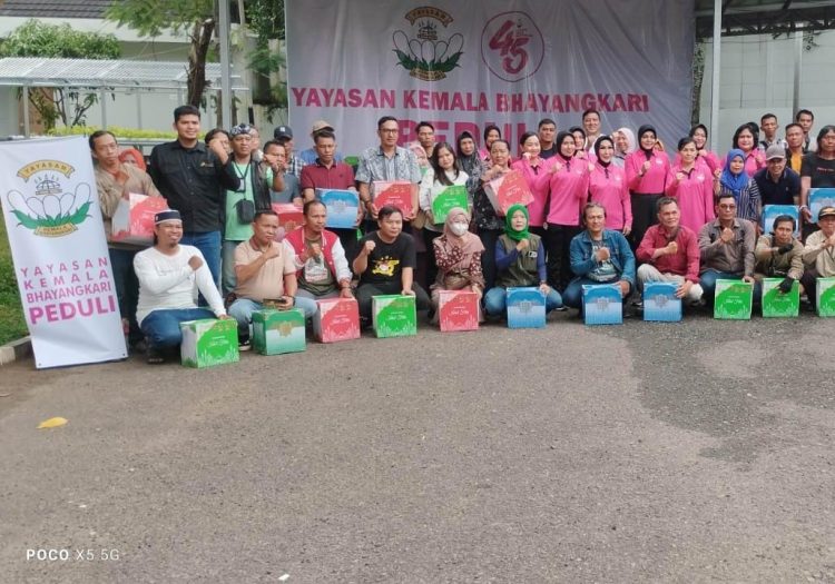 Pererat Sinergi, Polda Sumsel Berbagi Bingkisan Lebaran dengan Jurnalis