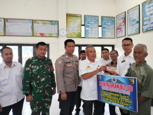 Puluhan Warga Desa Negri Sakti Sumringah Terima BLT DD Termin 1