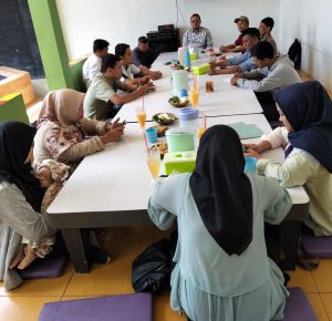 Direktur PT SJA Gelar Halal Bihalal