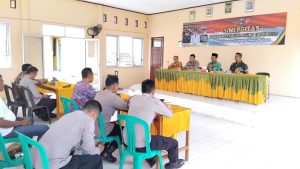 Wakili Danramil, Babinsa Koramil Sukadana Hadiri Rakor Kamtibmas