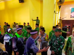 Kodim 0429/Lamtim Bersama Polres Kembali Laksanakan Pengamanan Keberangkatan Calon Jamaah Haji