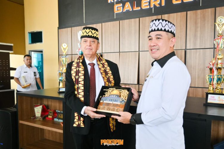 Bupati Pesawaran Bersama Duta Besar Palestina, Bahas Kerja Sama Pendidikan