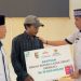 Bupati Pesawaran Serahkan Bantuan Bedah Rumah Layak Sehat dari Baznas untuk Masyarakat Kurang Mampu