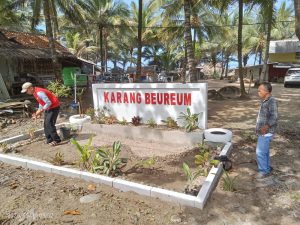 Pantai Karang Beureum, Tawarkan Sejuta Pesona Keindahan Pantai