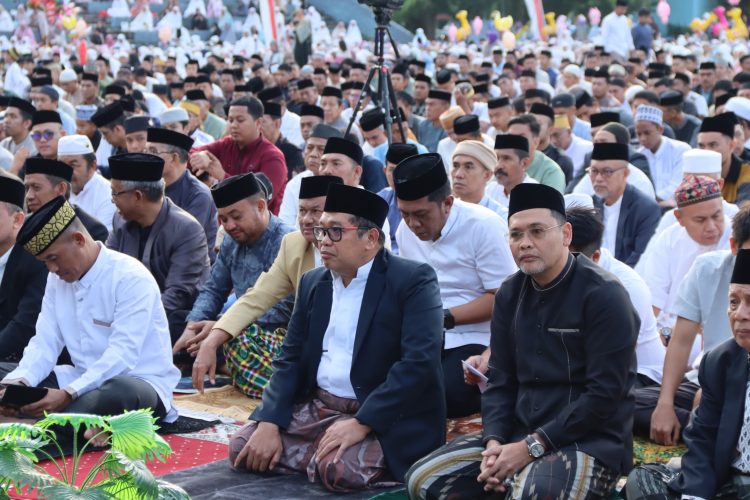 Dg Manye dan Dg Lurang Shalat Idul Adha 1446 H bersama Masyarakat Takalar