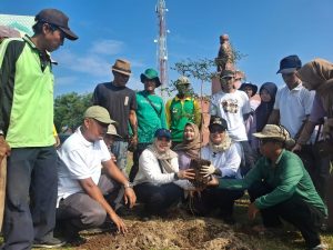 Bupati Lampung Timur Pimpin Aksi Bersih Taman Hanafiah, Wujud Nyata Peduli Lingkungan