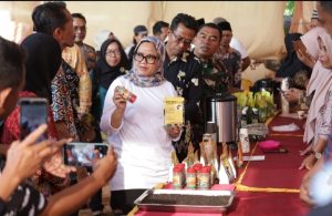 Bupati Ela Buka Festival Lada, Sukadana Baru Jadi Ikon Pertanian Ekspor