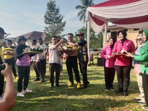 Perkuat Sinergi TNI Polri, Koramil 11/Sekampung Hadiri Kegiatan Tasyakuran HUT Bhayangkara ke-79