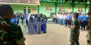 Babinsa Kodim 0429/Lamtim Hadiri MPLS, Dandim : Bukti TNI Hadir dan Peduli Generasi Muda