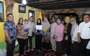 Bupati dan Rektor Unila Kunjungi Penerima Beasiswa di Jabung