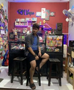 Pengusaha Muda Rizal Yanwar Sukses Bermodal Semangat dan Inovasi di Bidang Jual Vape