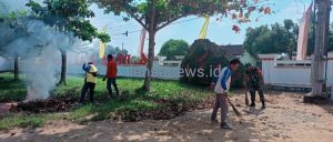 Jelang HUT RI ke – 80, Babinsa Rajabasa Lama II Beserta Masyarakat Gelar Jumat Krida Bersih