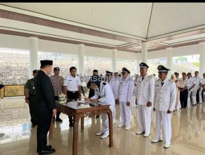 Enam Pj, Kepala Desa di Pesawaran Dilantik, Bupati Fokuskan Konsolidasi dan Penyelesaian Masalah Desa