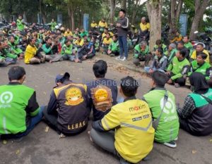 Do’a Bersama Ratusan Ojol Lebak, Dewan Regen Ajak Warga Tidak Terprovokasi