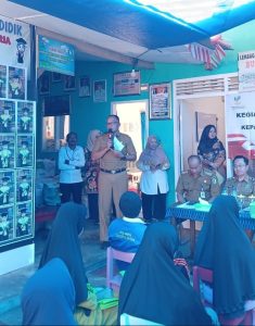 Bupati Nanda Salurkan Puluhan Bantuan ATENSI untuk Lansia