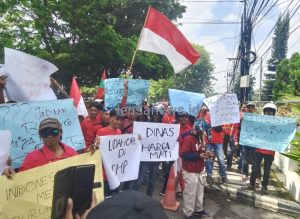 Ratusan Buruh PTPN Tujuh Lakukan Aksi Demo Tuntut Pengangkatan Karyawan
