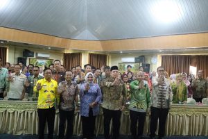 Azwar Hadi Pimpin Rapat GENTING di Aula Sekda Lampung Timur 