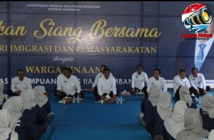 Kalapas Palembang Dampingi Menteri Imipas Makan Siang Bareng WBP di Lapas Perempuan Palembang