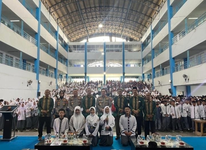SMKN 2 Palembang: dalam Kegiatan Pembinaan Karakter Wawasan Kebangsaan