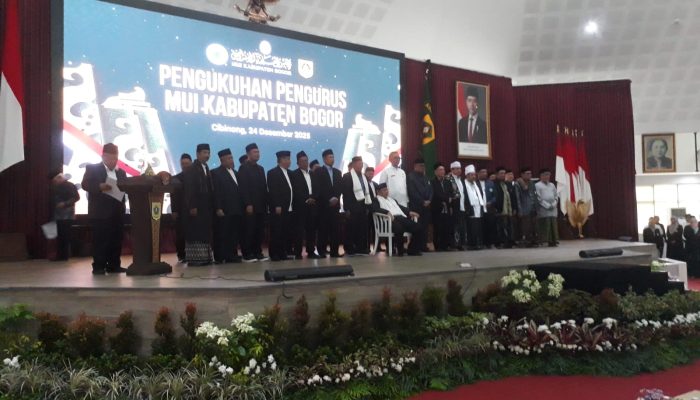 MUI Perkuat Peran Keumatan melalui Wisuda PKU dan Pengukuhan Pengurus MUI se-Kabupaten Bogor