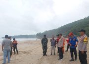 Wisatawan Asal Jakarta Hilang Terseret Ombak di Pantai Sawarna