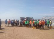 Pengelola Wisata Pantai Bagedur Gelar Aksi Bersihkan Sampah Bersama UPTD SDA Banten 