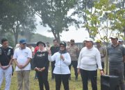 Komitmen Daerah Menghadapi Berbagai Persoalan Ekologis, Bupati Ela Gelar Aksi Penanaman Pohon Reas Area Labuhan Ratu