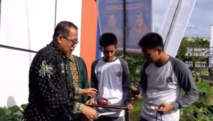 SMKN 2 Palembang: Menanam Karakter, Memanen Masa Depan