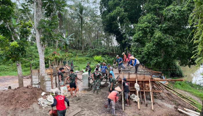 Kebersamaan TNI dan Rakyat Saling Menguatkan untuk Putus Keterisolasian