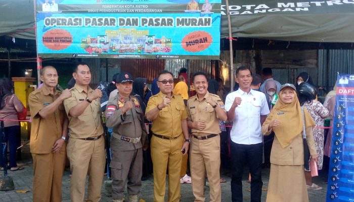 Gelar Pasar Murah Pemkot Metro Tekan Lonjakan Harga Pangan 