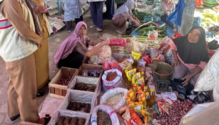 Cabai Rawit Meroket Rp65 Ribu! Pemkab Pesawaran Pantau Harga Pangan di Tegineneng